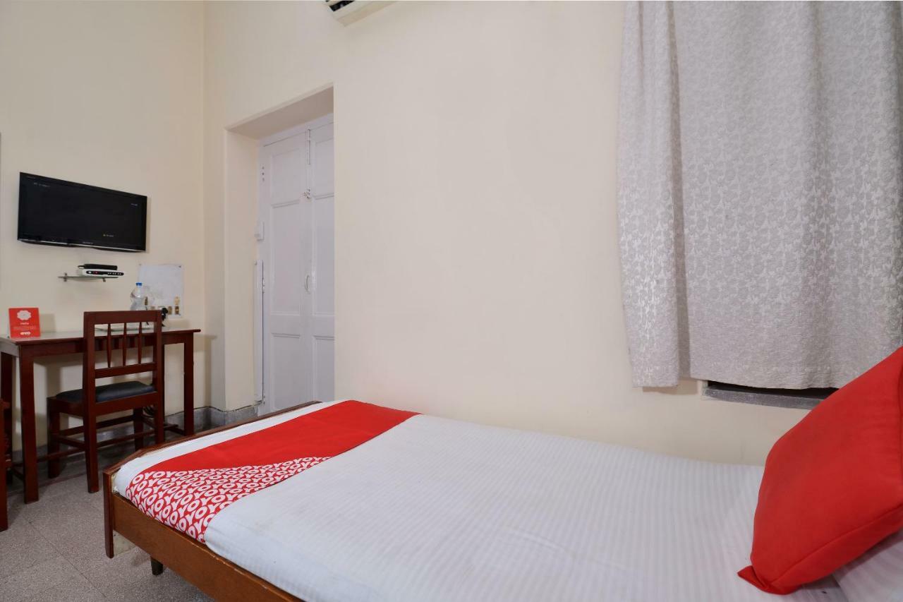 Oyo 10826 Sona Guest House 콜카타 외부 사진